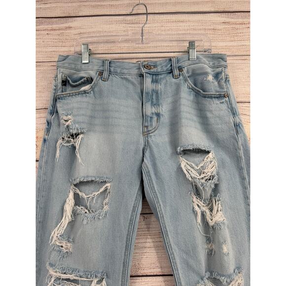 Kancan Delta Mid Rise Boyfriend Jeans Junior 13 Blue Light Wash Denim Distressed - Picture 3 of 11